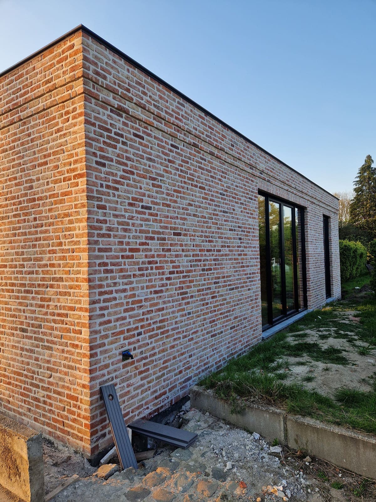 Afgewerkte villa in Kessel, realisatie Bouwwerken De Winter